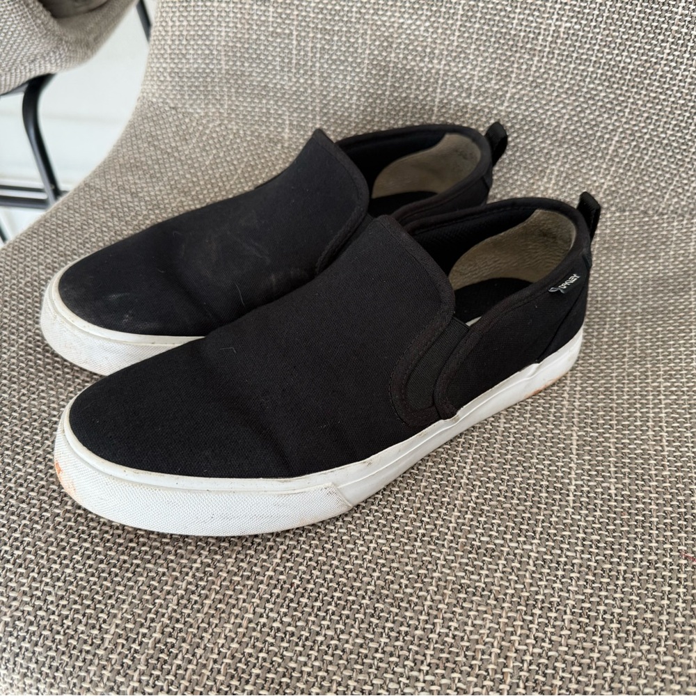 Oakley Men’s Slip On Sneakers